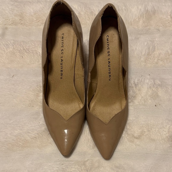 Chinese Laundry Women's Tan Heels - Picture 1 of 4